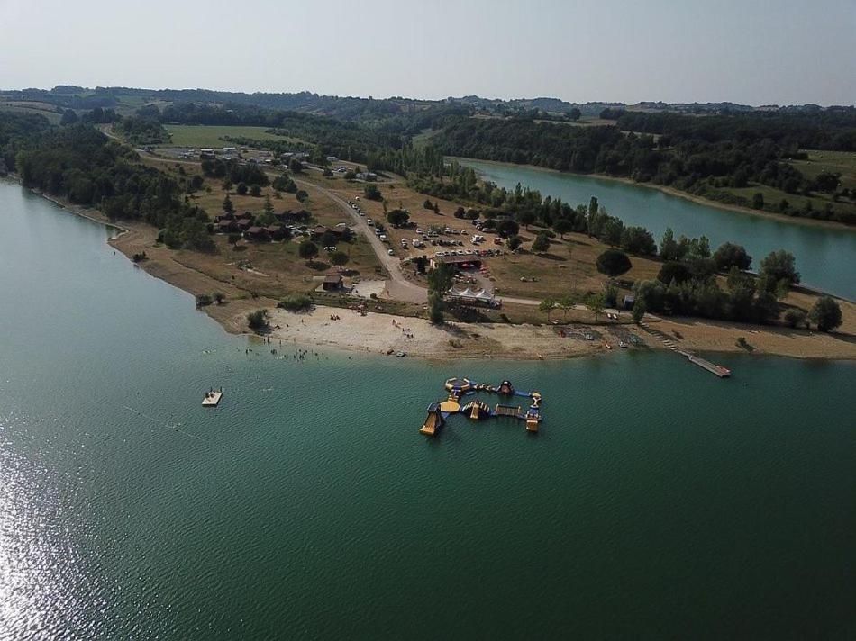 Les Chalets Du Lac De La Gimone Saint-Blancard Екстериор снимка